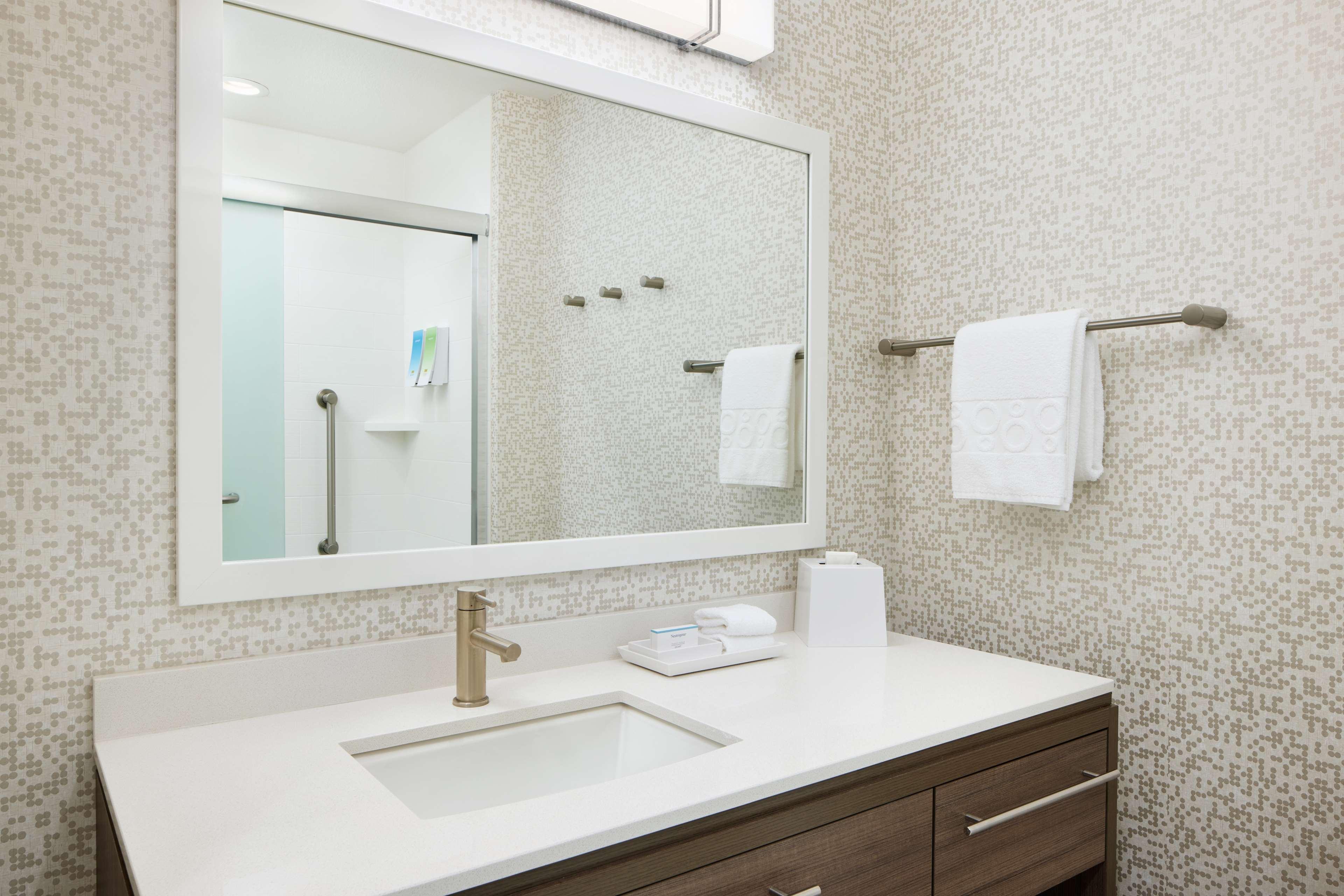 Home2 Suites By Hilton Stuart Exterior photo
